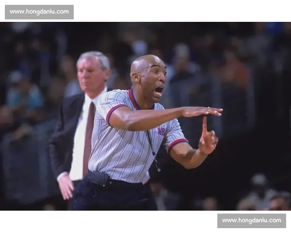 篮球比赛中常见违例动作类型与判罚规则详解 - 副本 (2)